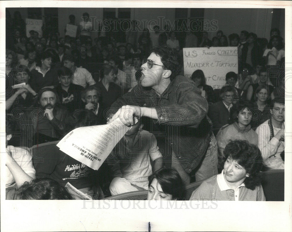 1985 Press Photo Adolfo Calero Portocarrero Student Protest - Historic Images