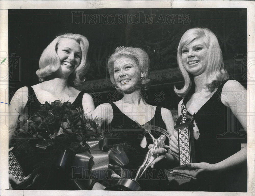 1966 Press Photo Judy Piorkowski, Miss Photo Flash, Elsie Borine &amp; Sue Batchelor - Historic Images