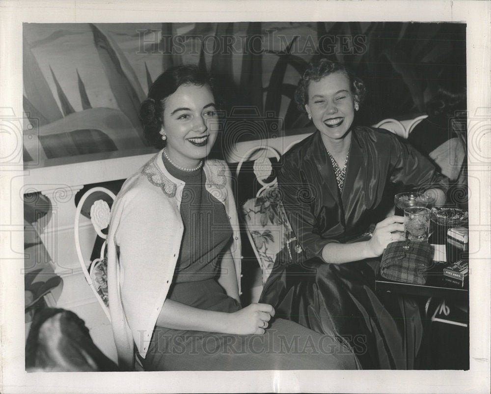 1952 Press Photo Betty McCabe Martha Royce - Historic Images