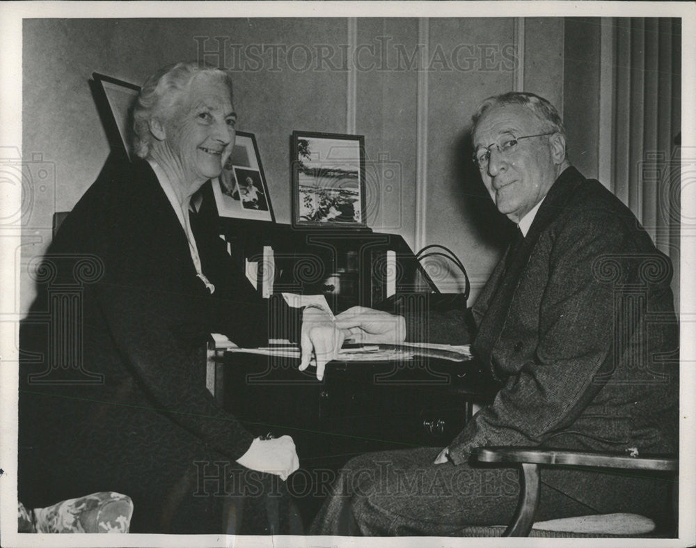 1941 Press Photo LEIGHTON G. MCCARTHY CANADIAN MINISTER WASHINGTON MRS. MCCARTHY - Historic Images