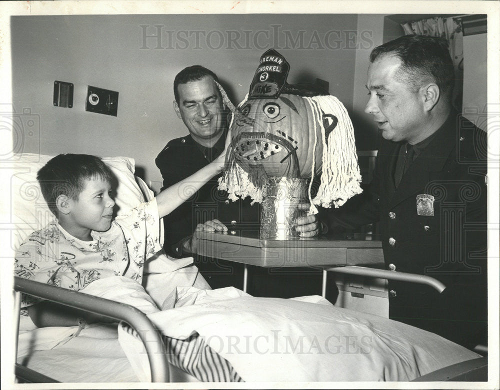 1963 Press Photo Mike McCarthy Cornelius Sullivan&amp;Robert McCarthy,firemen - Historic Images