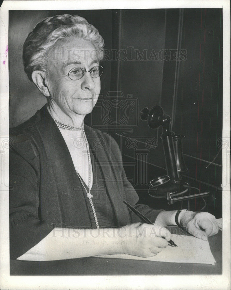 1943 Press Photo Mrs. Louise De Koven Bowen Joseph T.Bown Sr Businessmen wife - Historic Images