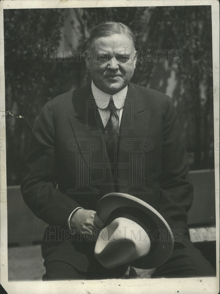 1928 Press Photo Sec. of Commerce Herbert Hoover during visit to New York. - Historic Images