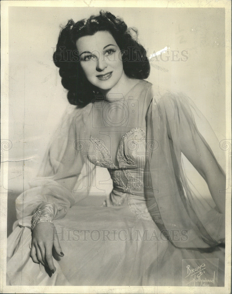 1943 Press Photo Maxine American Film Television NBC Actress Chicago Illinois - Historic Images