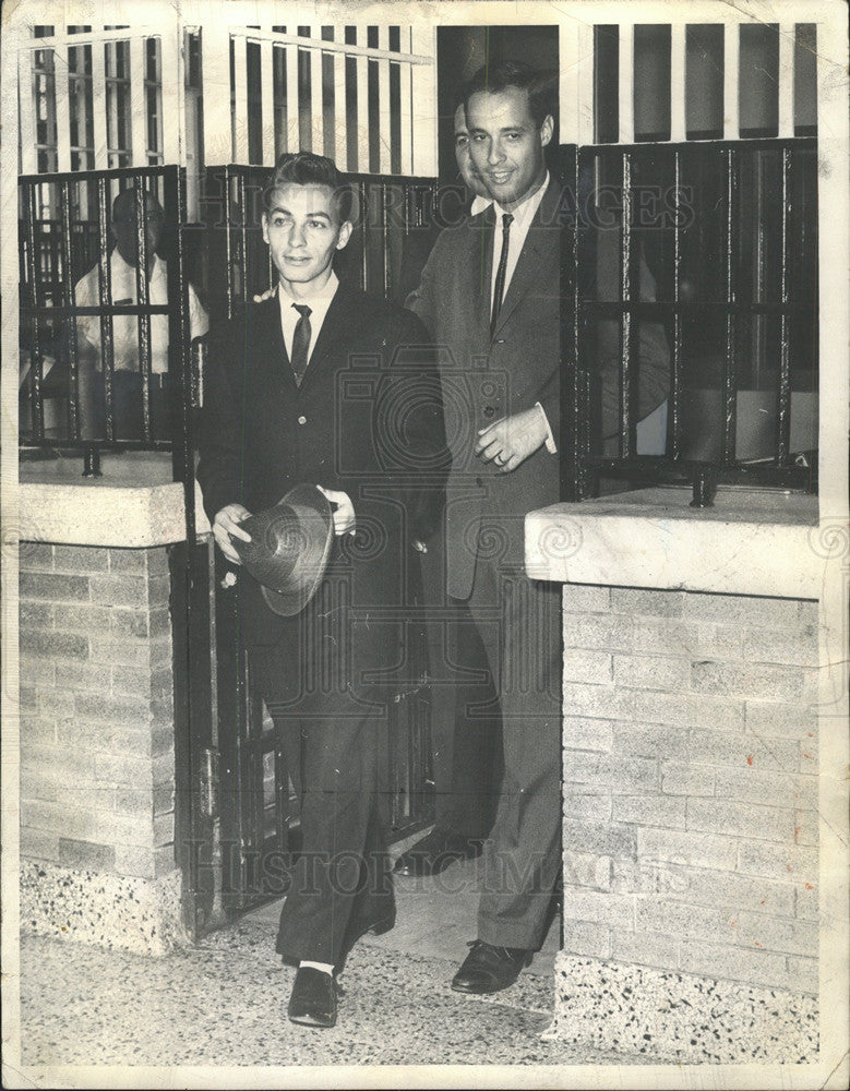 1964 Press Photo Daniel Escobedo,Barry Kroll lawyer - Historic Images