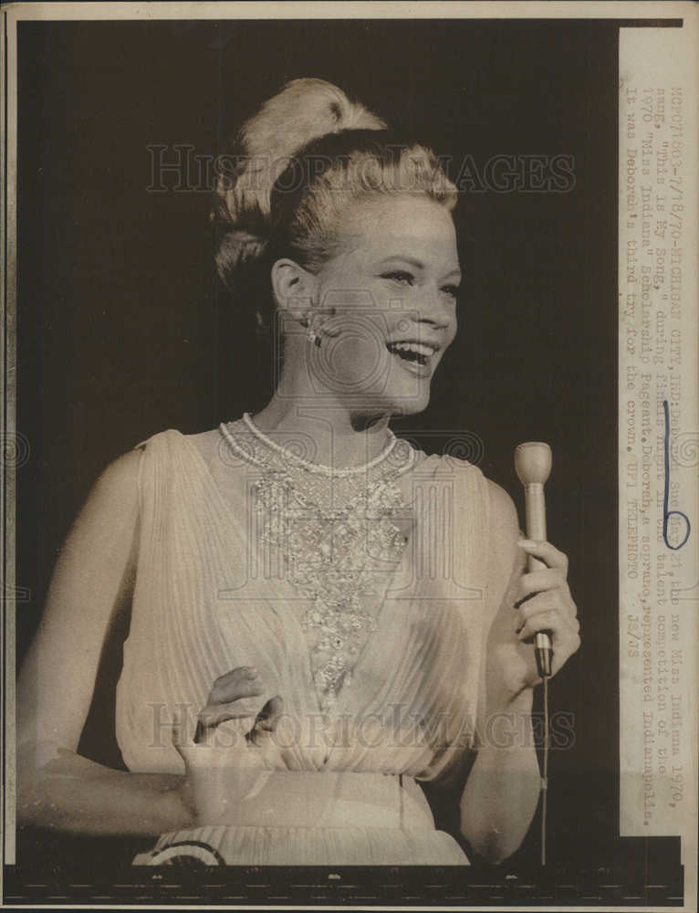 1960 Press Photo Miss Indiana Deborah Sue May Singing &quot;This Is My Song&quot; - Historic Images