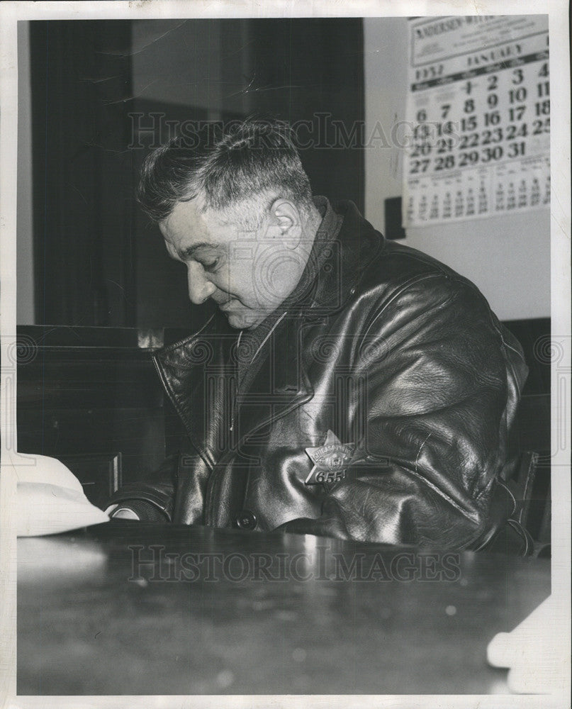 1952 Press Photo Policeman Maystrovich Martha Markovitz Accidental Shooting - Historic Images