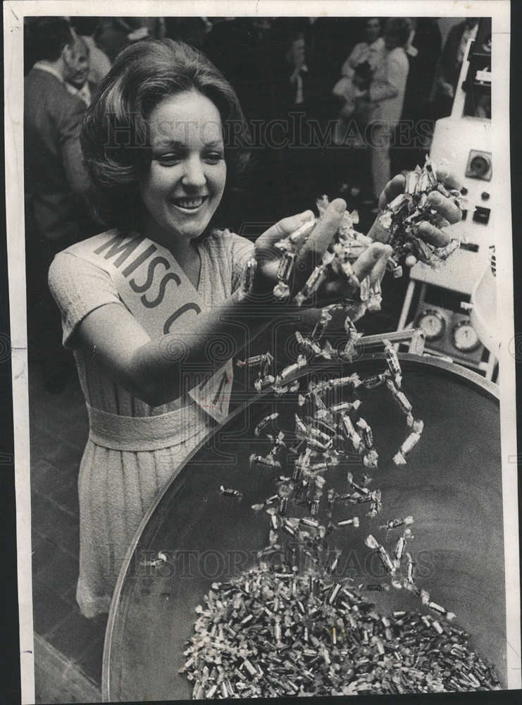 1971 Press Photo SHARON MATTHIS  CHICAGO CONFECTIONERY INDUSTRIES EXPOSITION - Historic Images