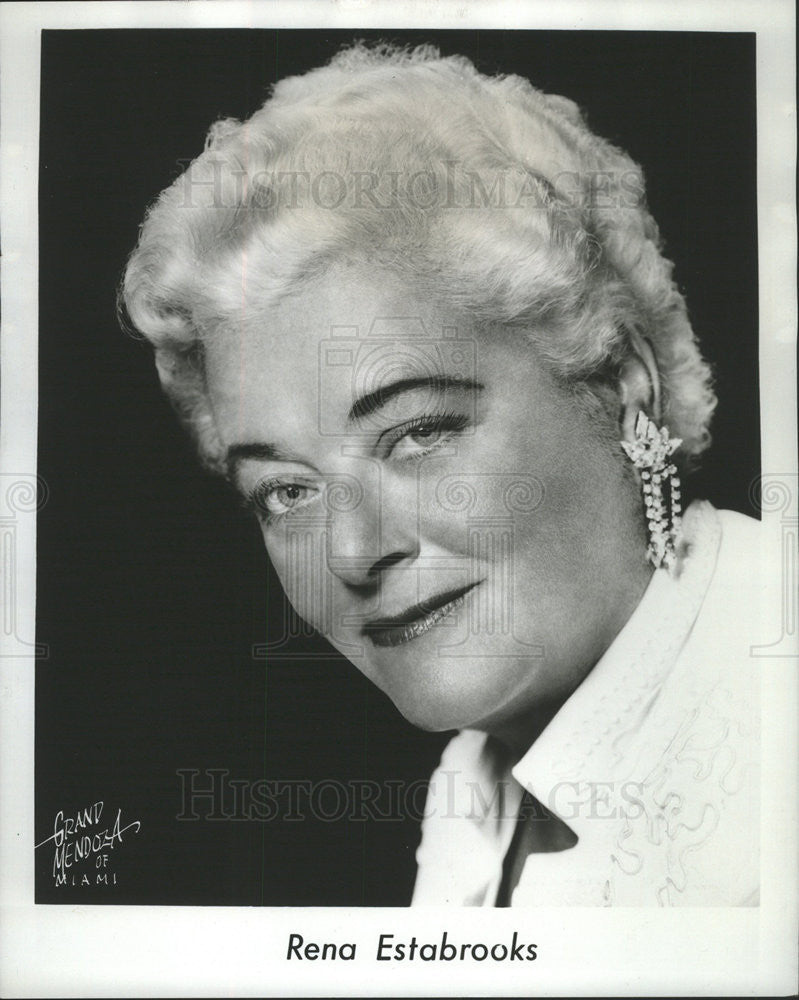 1966 Press Photo Rena Estabrooks Singer Played Pheasant Run&#39;s Baker&#39;s Wfe Lounge - Historic Images