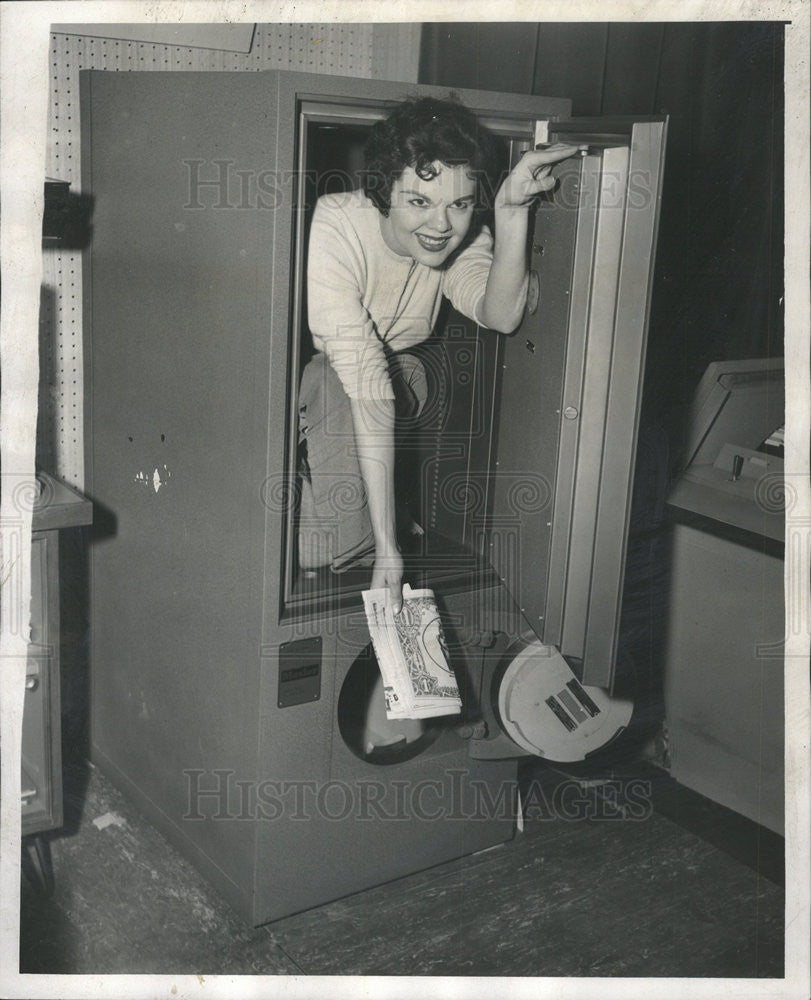 1956 Press Photo Pat Matteson in a safe - Historic Images