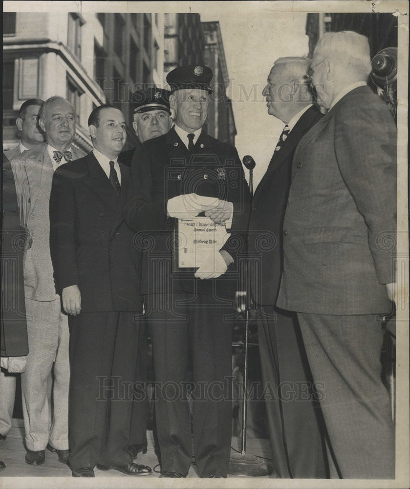 1949 Press Photo presentation  of Lambert Medal - Historic Images