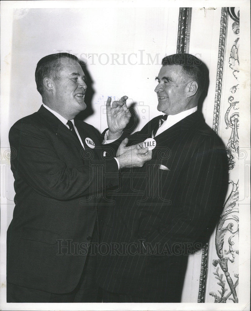 1961 Press Photo Phillip w Pillsbury and Otis L Hubbard both of Yale - Historic Images