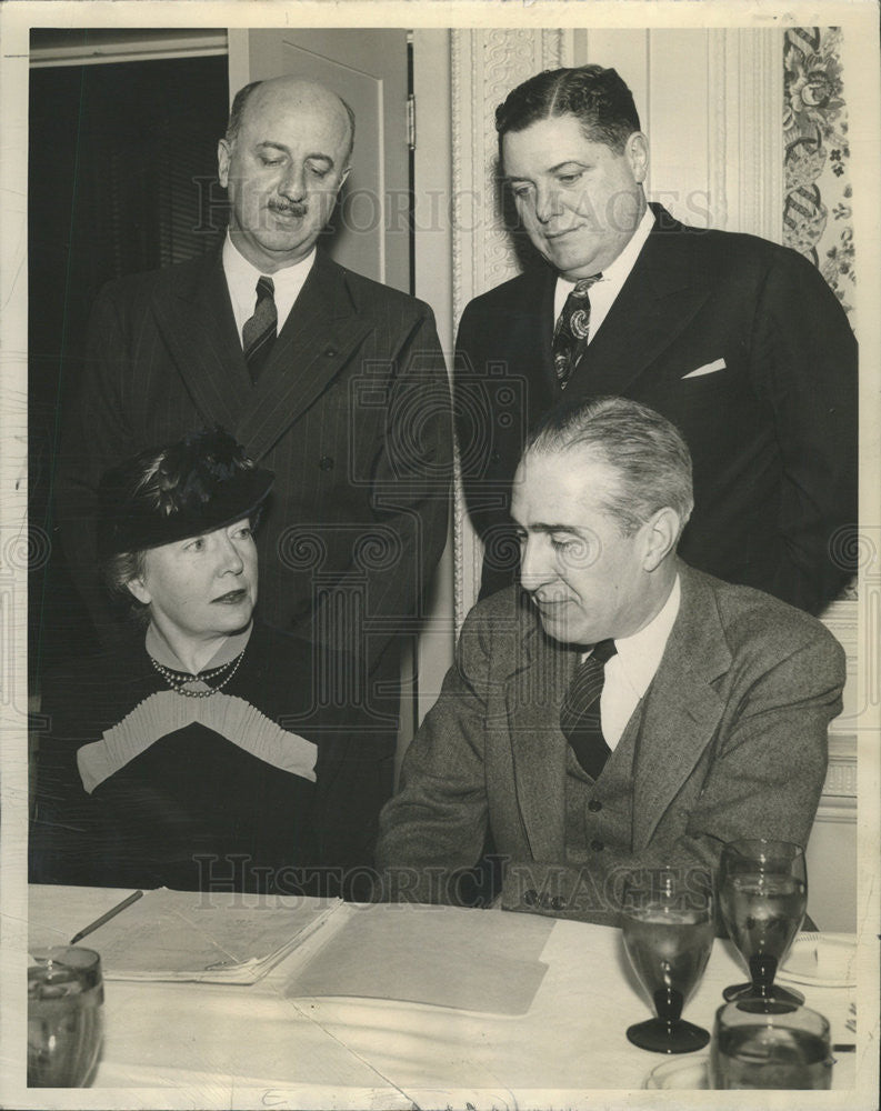 1941 Press Photo Mrs. C.S. Pillsbury Waldo Ames Dr. Paul Schroeder Chester Davis - Historic Images