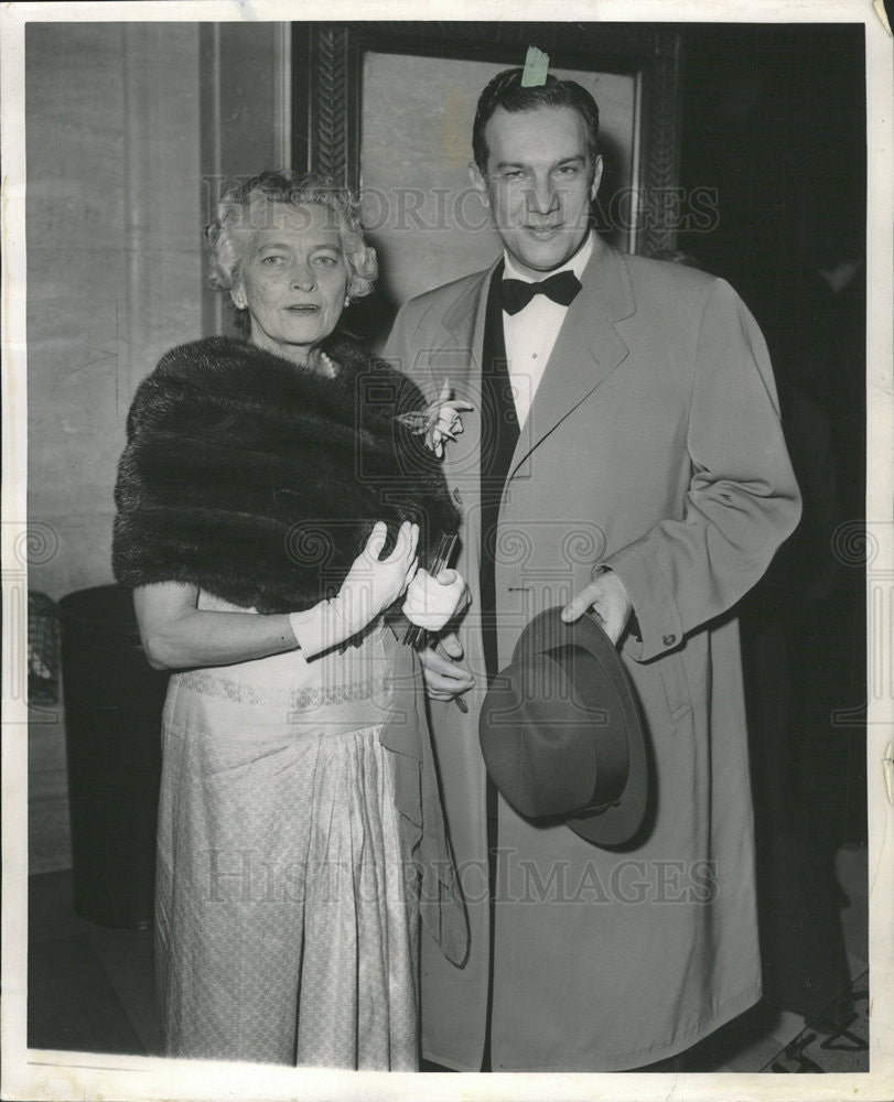 1955 Press Photo Metropolitan Opera Mrs Edward L Ryers John T Rettaliata - Historic Images