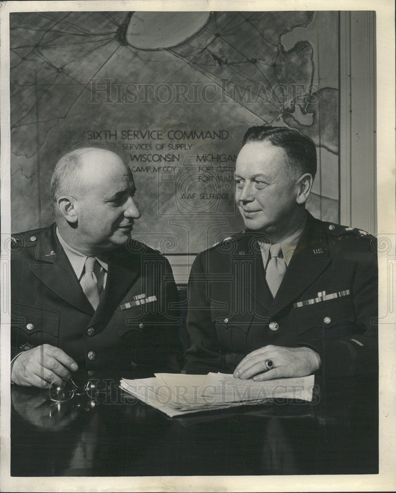 1945 Press Photo Maj Gens Russell Reynolds and Henry Aurand - Historic Images