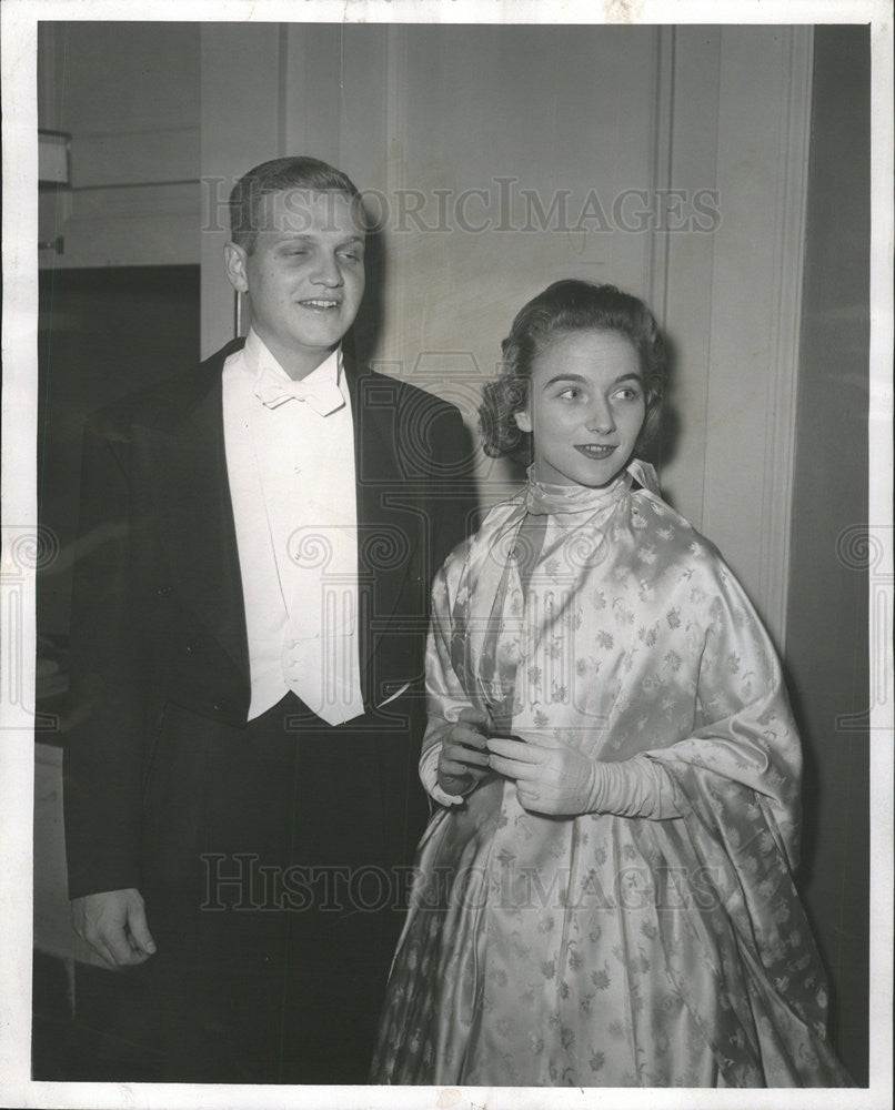 1954 Press Photo Richard Sybil d&#39;Eeckhoatte Society B and B Ball Palmer House - Historic Images