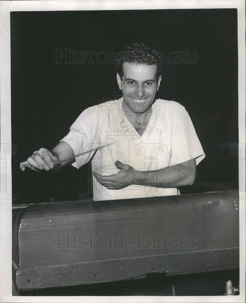 1947 Press Photo Nicholas Rescigno Conductor &quot;Carmen&quot; - Historic Images