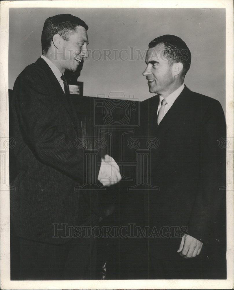 1960 Press Photo William Rentschler Chicago Vice President Richard M. Nixon - Historic Images