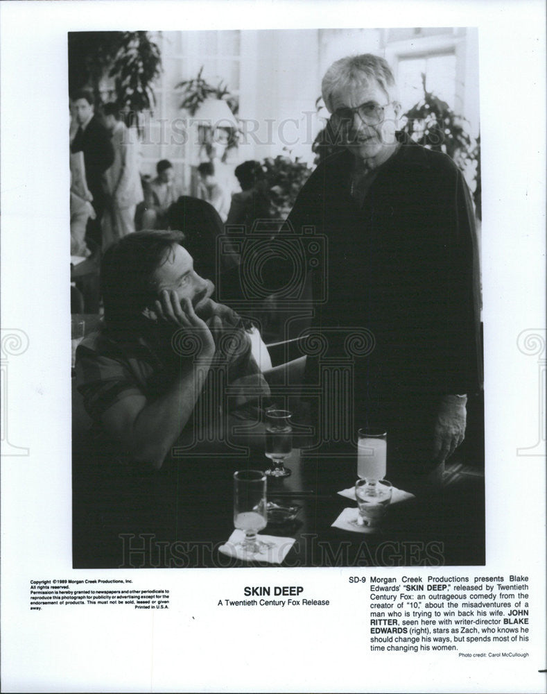 1989 Press Photo Twentieth Century Fox&#39;s &quot;Skin Deep&quot;  Blake Edwards, John Ritter - Historic Images