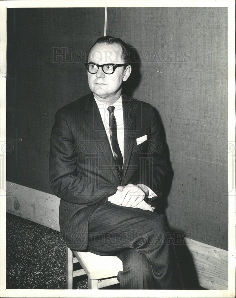 1969 Press Photo Jack Bowers Downers Grove State Legislator - Historic Images