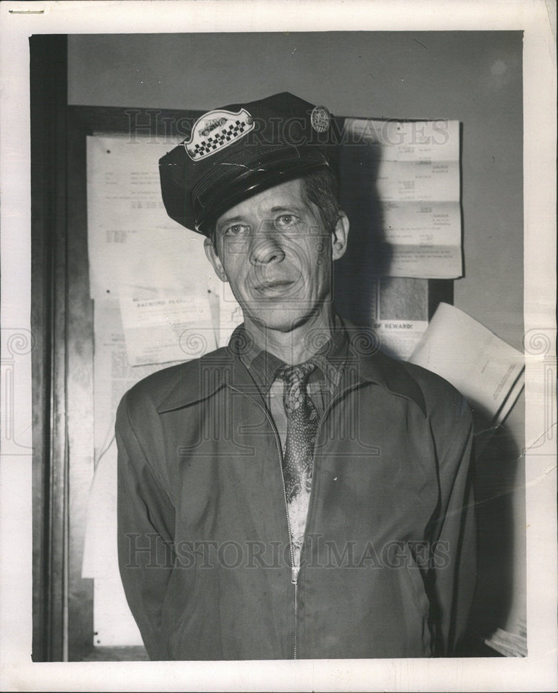 1954 Press Photo Cab Driver Dallas Pipkin Robberies - Historic Images