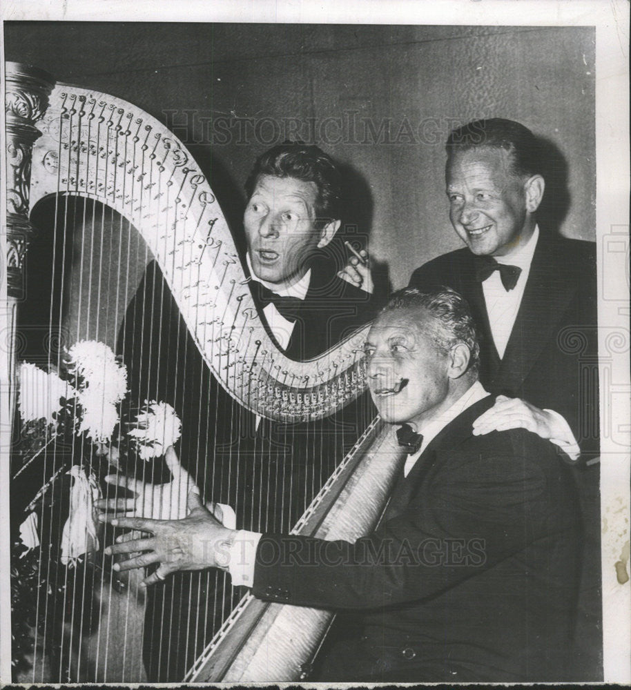 1953 Press Photo Ezio Pinzo,Un Sec Gen Dag Hammarskjold and Danny Kaye - Historic Images