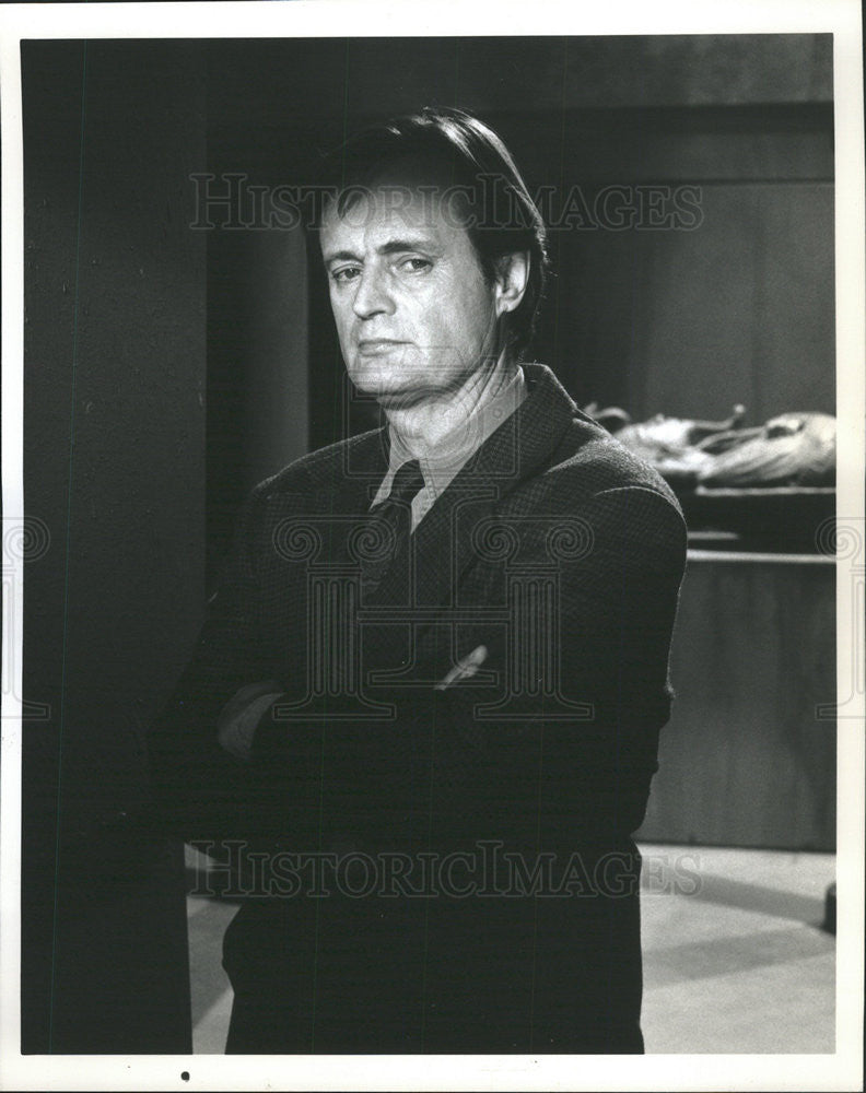 1994 Press Photo David McCallum Scottish Actor Ancient Prophecies Host - Historic Images