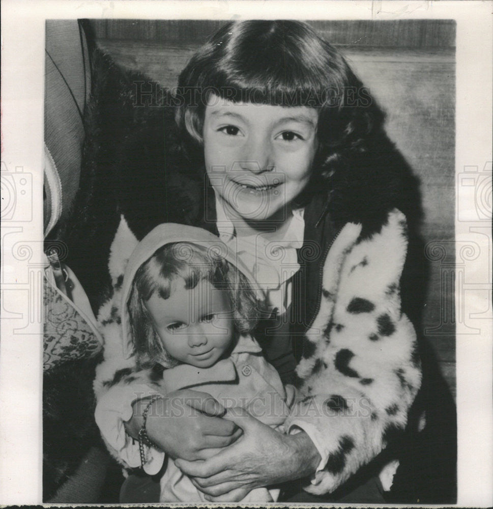 1962 Press Photo Kathy Mortonawarded $126K for burns in a carnival ride explosion - Historic Images