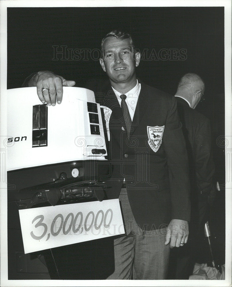 1968 Press Photo BUSTER MCCALLA WATER SKI CHAMPION - Historic Images
