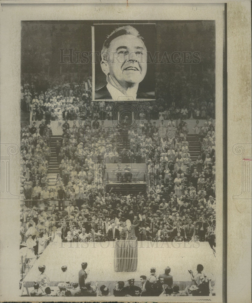 1968 Press Photo Senator Eugene McCarthy Rally Madison Square Garden New York - Historic Images