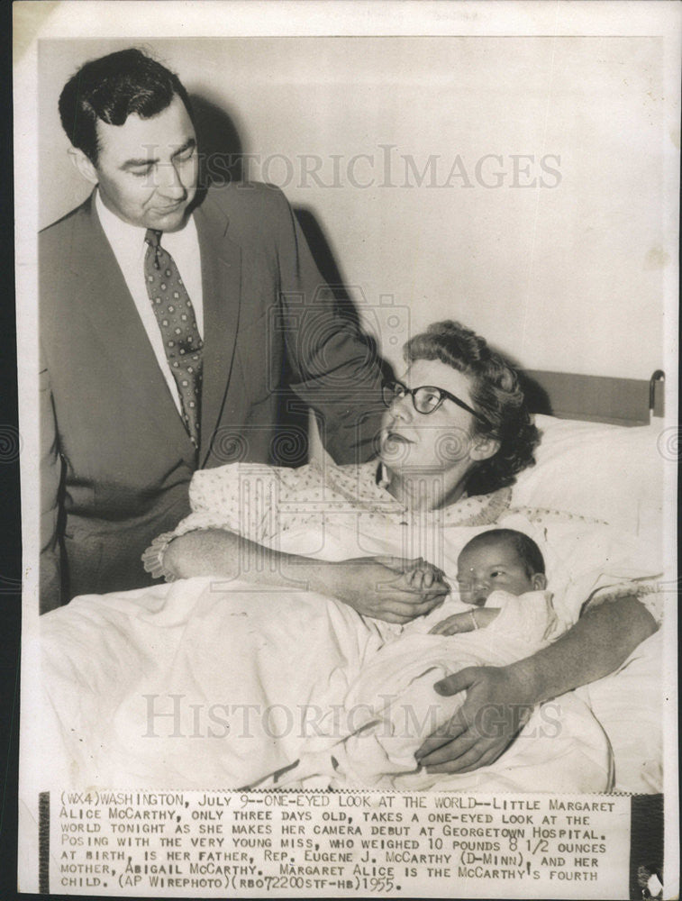 1955 Press Photo Little Margaret Alice McCarthy at Georgetown hospital. - Historic Images