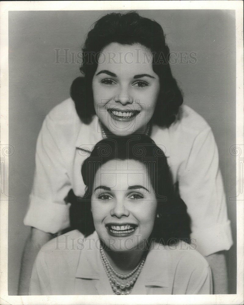 1959 Press Photo Joan and Jayne Boyd, twin commercial models - Historic Images