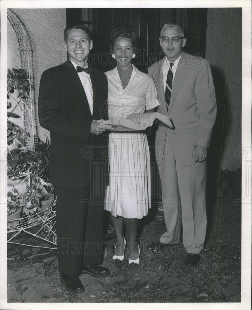 PRESS PHOTO MRS. NORMAN H. MCCLEVEY HOSPITALITY CHAIRMAN C. PATRICK  MR. JAMES - Historic Images