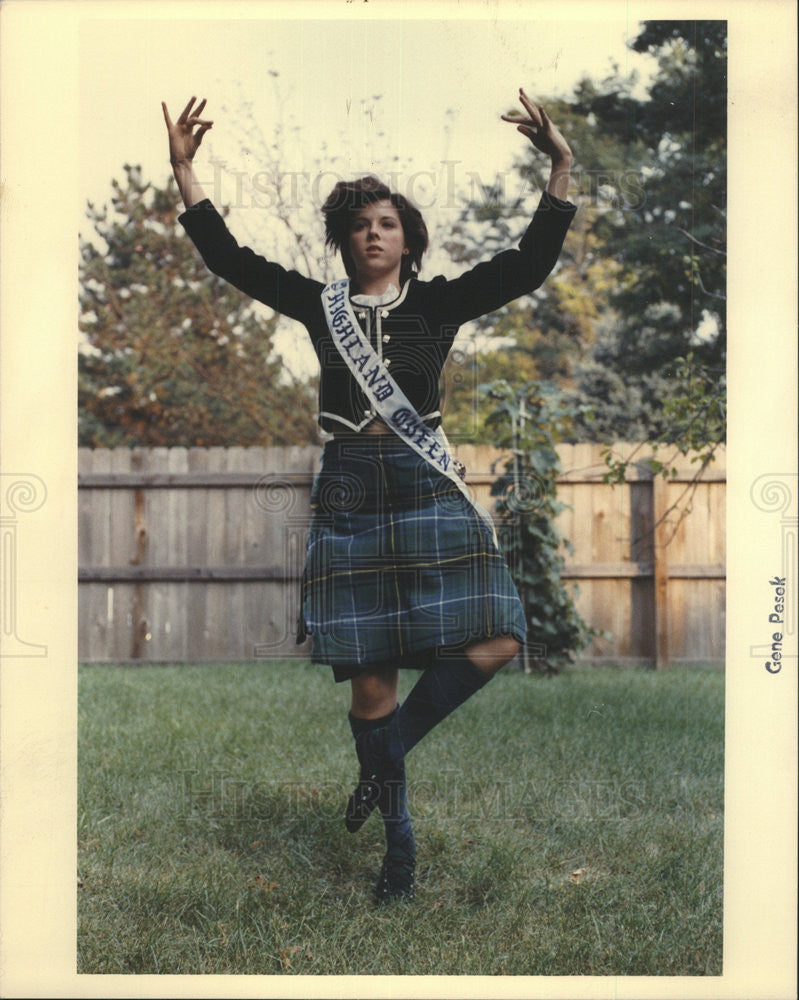 1990 Press Photo Laurie Trueblood Highland Park Illinois Scottish Queen - Historic Images