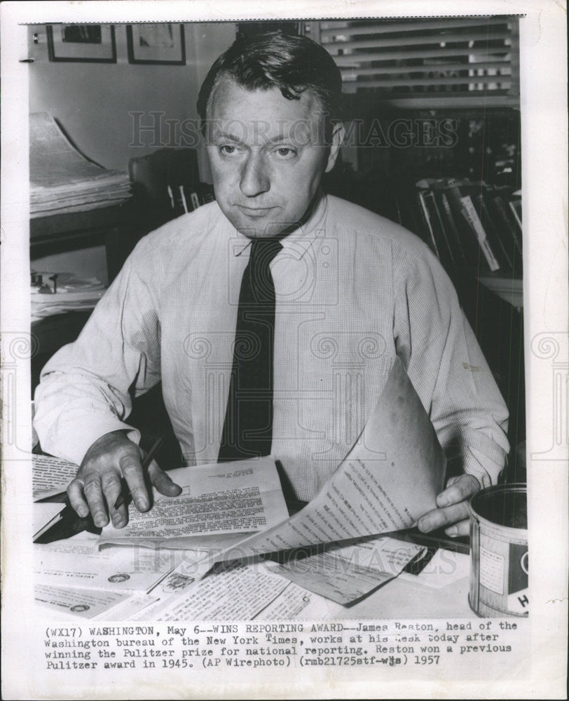 1945 Press Photo James Reston American journalist New York Times Pulitzer prize - Historic Images