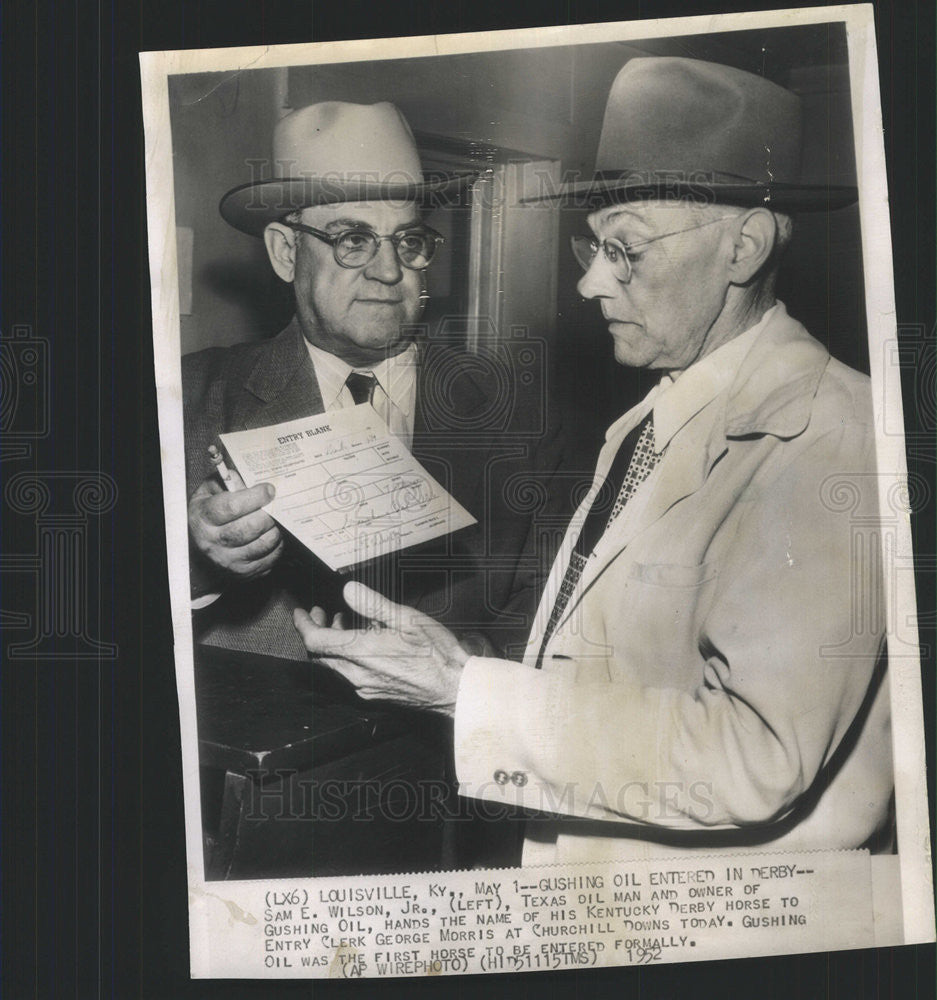 1952 Press Photo Sam E Wilson, Jr Gushing Oil Owner - Historic Images