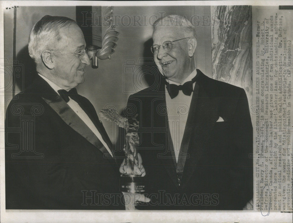 1955 Press Photo Dr. Robert D. Defries Canadian Physician Medicine Researcher - Historic Images