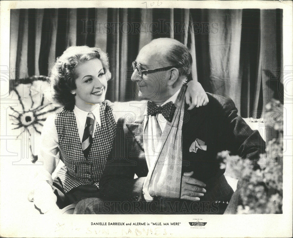 1941 Press Photo DANIELLE DARRIEUX FRENCH ACTRESS MARCEL SIMON - Historic Images