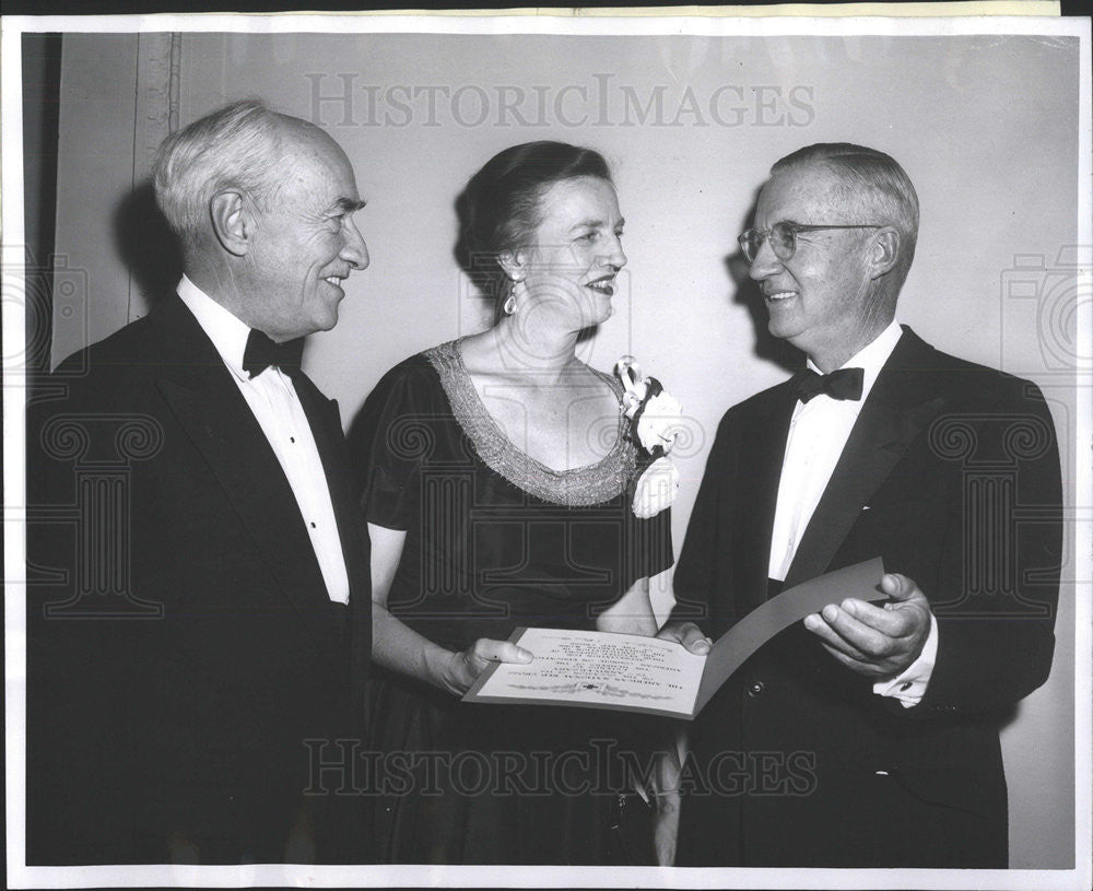 1956 Press Photo Marion B Folsom Health Secretary National Red Cross - Historic Images