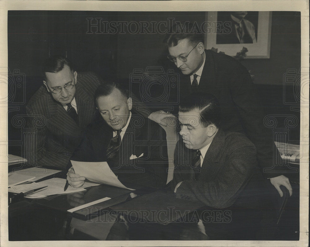 1943 Press Photo Hughston M McBain American Chairman Marshall Field Company - Historic Images