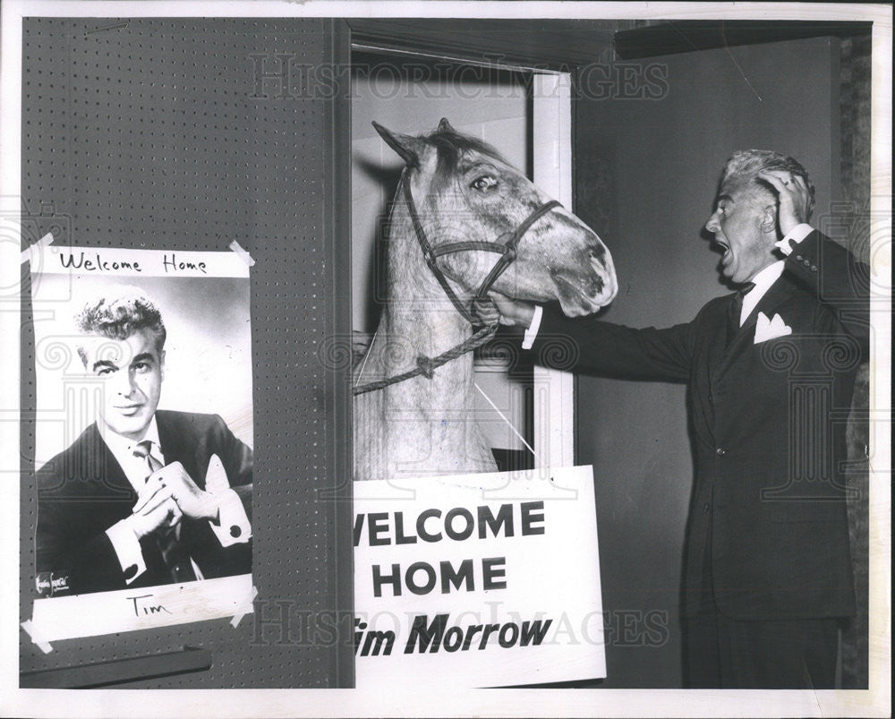 1961 Press Photo Tim Morrow Supervising Director Returns To Work - Historic Images