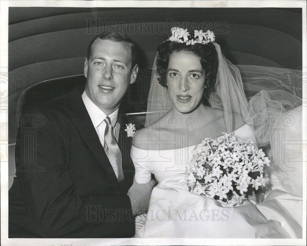 1959 Press Photo Mr. and Mrs. Edward James McCabe Jr Chicago Illinois Socialites - Historic Images