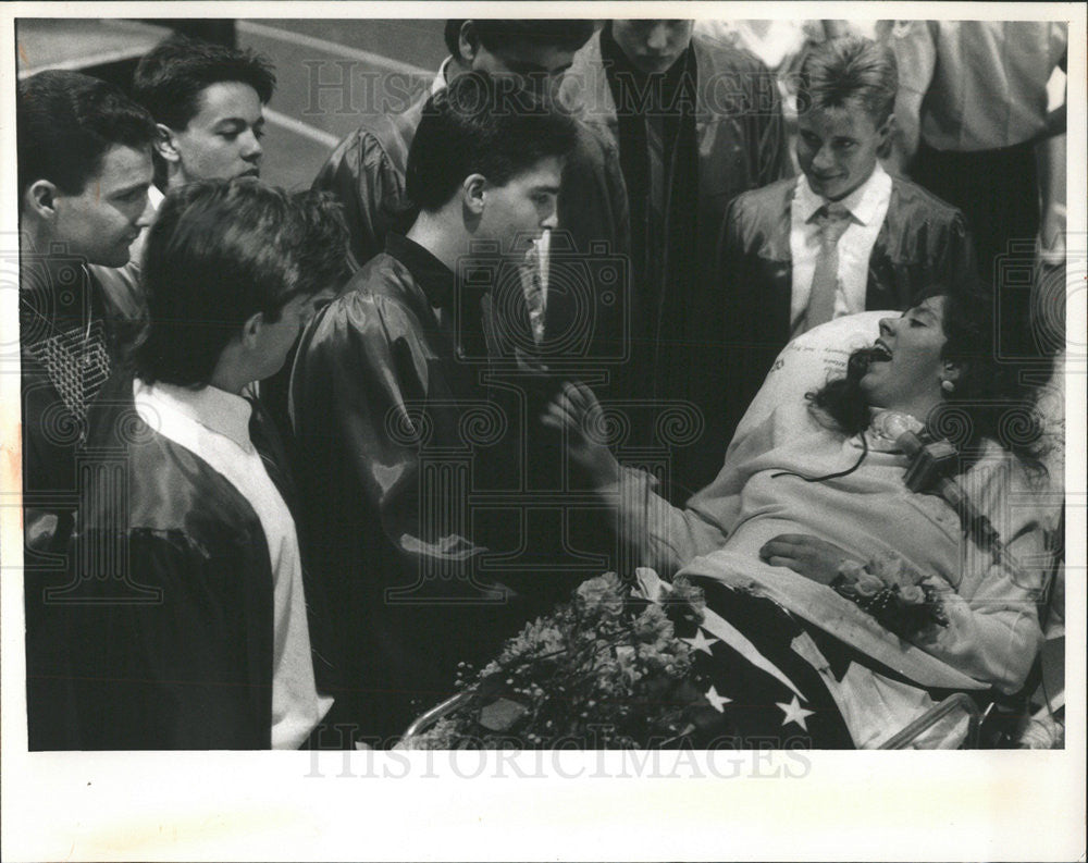 1990 Press Photo Carrie Pinter Fenton High School Bensenville - Historic Images