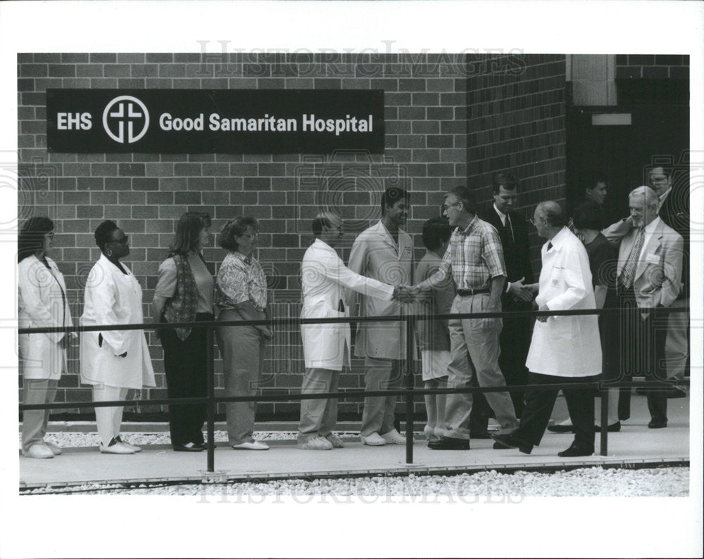 Press Photo Illinois Governor Jim Edgar Good Samaritan Hospital Downers Grove - Historic Images