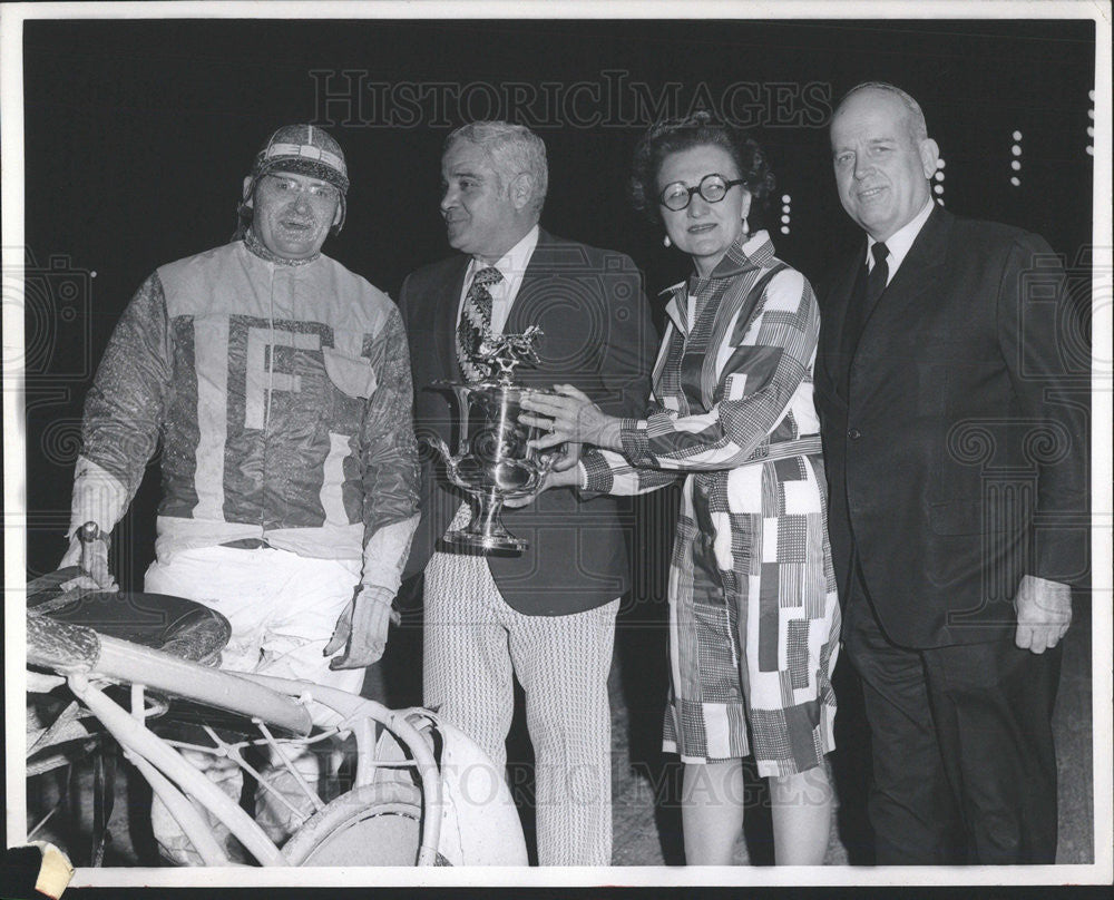 1972 Press Photo Bob Farrington,Sid Anton, Beulah Dygert &amp; Bill Galt - Historic Images