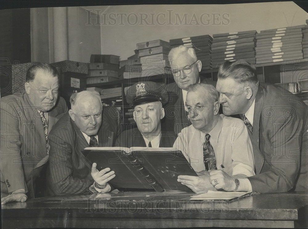 1946 Press Photo Celebrating 30 Years Young McCarthy Geary Linderman Best Voight - Historic Images