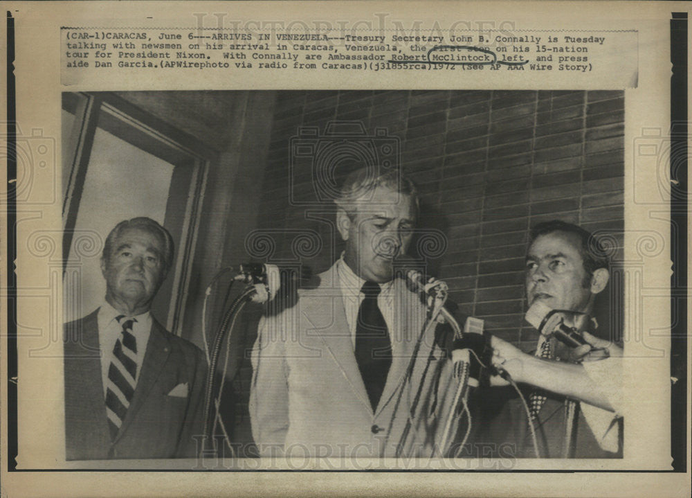 Press Photo Treasury Secretary John Connally Robert Mcclintock Dan Gar Historic Images 