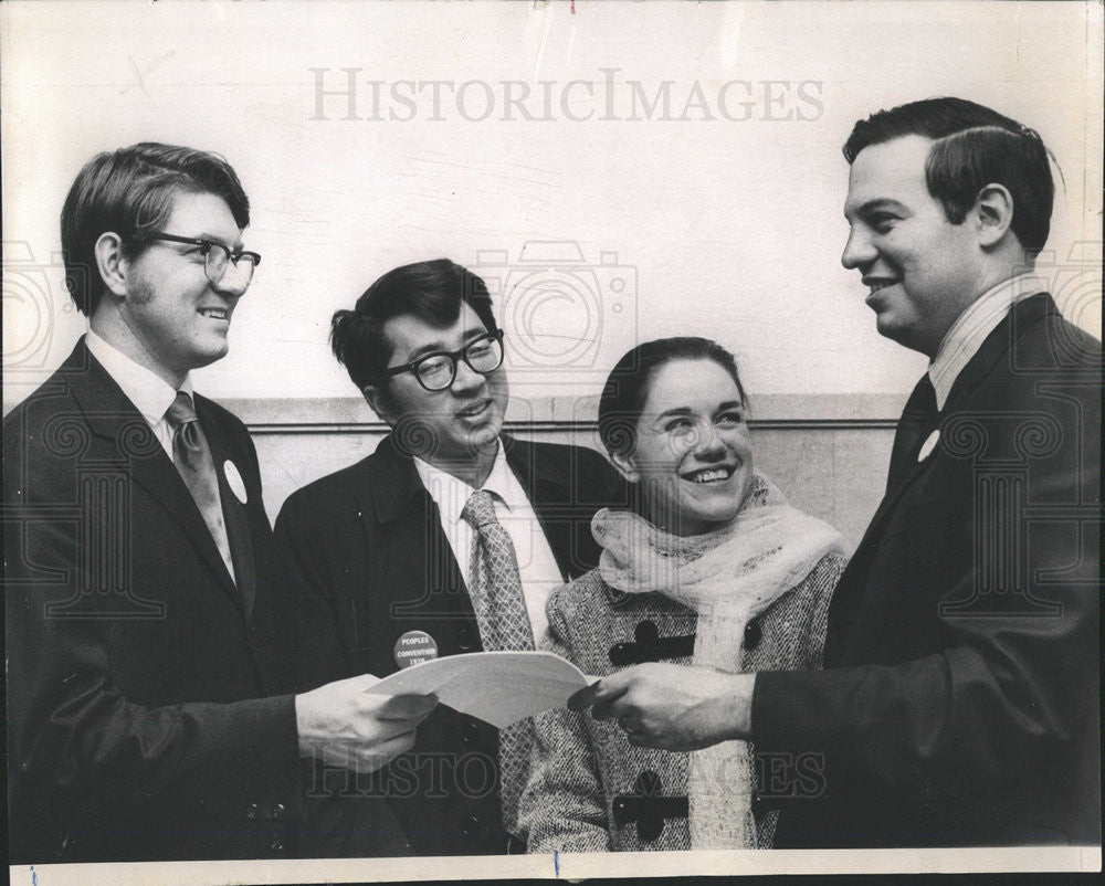 1971 Press Photo Keith McClellan Hiroshi Kanno Mary Leahy Dick Simpson Chicago - Historic Images