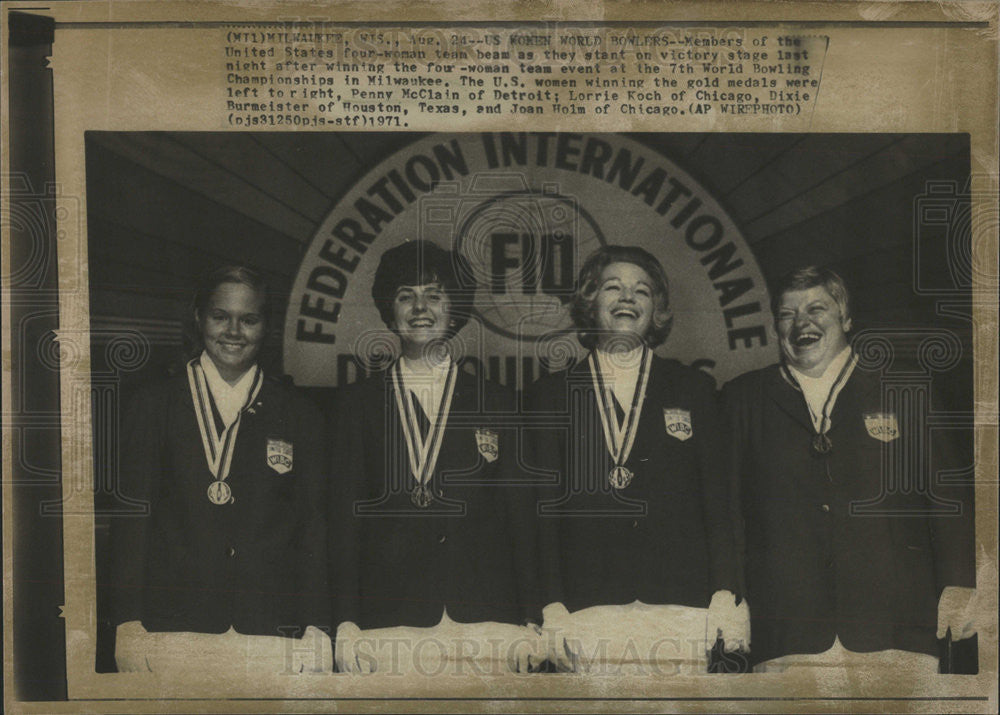 1971 Press Photo Penny McClain Lorrie Koch Dixie Burmeister Joan Holm Bowling - Historic Images