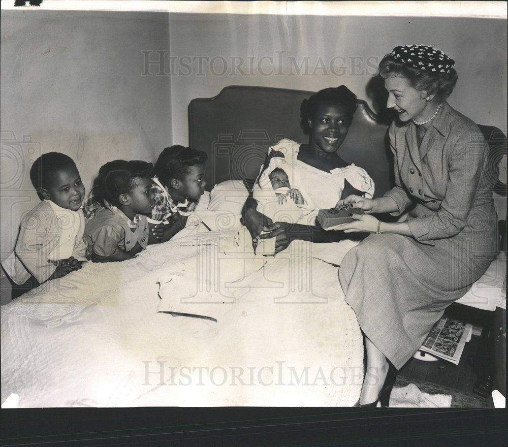 1989 Press Photo Mrs James McCarty,Mrs Kelly Miller Davis and children - Historic Images